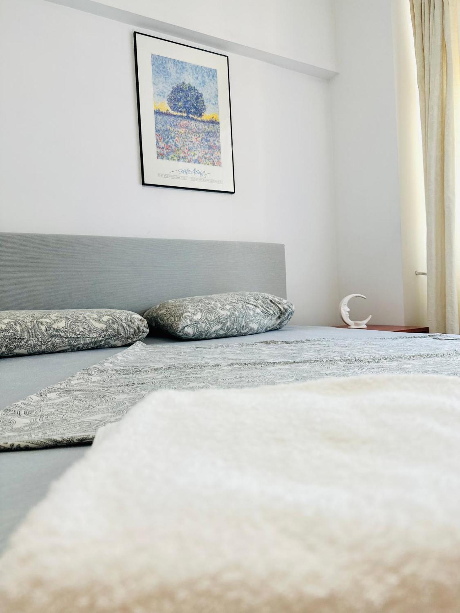 Tranquil Unirii Residence - Elegant & Spacious Living With Parking Steps From Parliament Bucarest Extérieur photo